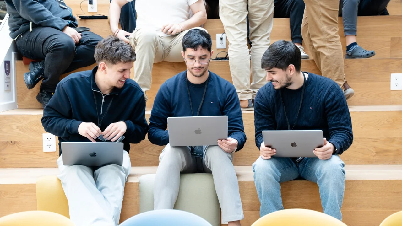 build 101 event recap — from zero to a working AI product in one weekend (12/20)